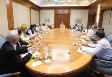 পশ্চিম এশিয়া সংঘাতের প্রভাব মোকাবিলায় বৈঠক মোদির